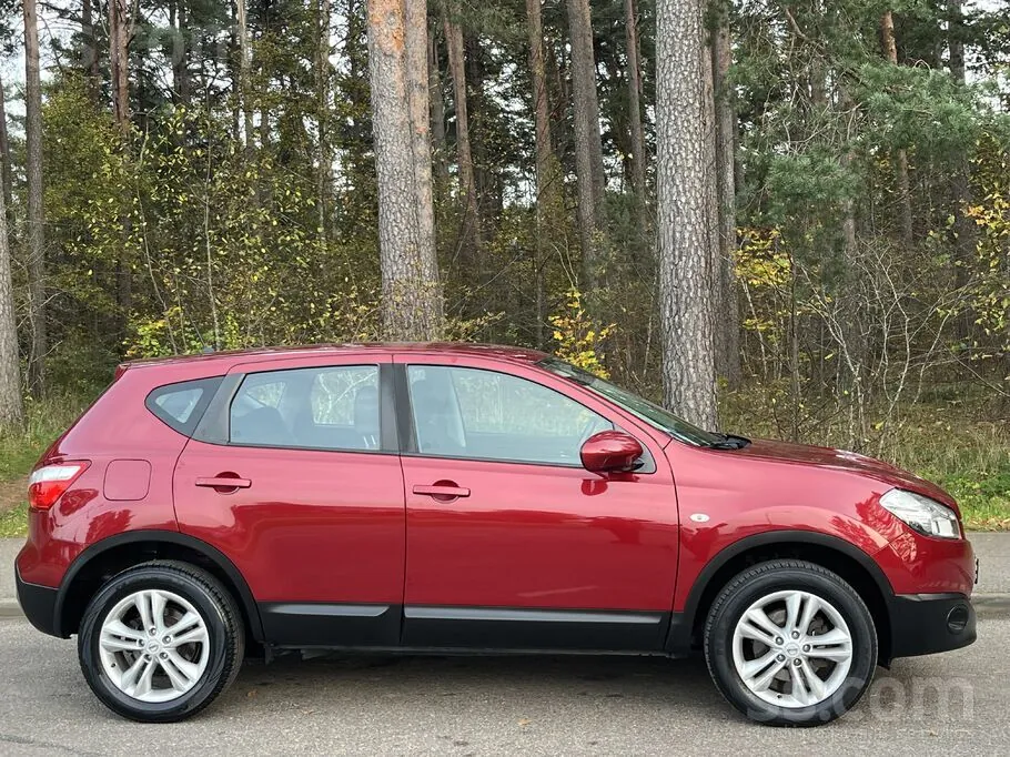 Nissan Qashqai 2013 photo 2