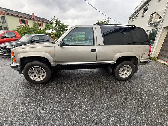 Chevrolet Tahoe 2000 photo 3