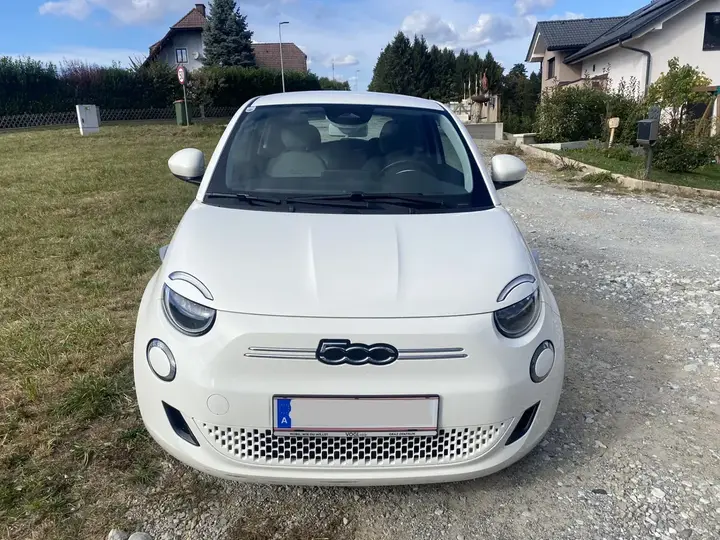 Fiat 500E 2022 photo 3