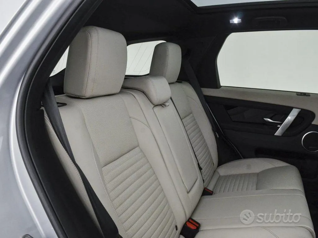 Land Rover Discovery Sport 2022 photo 5