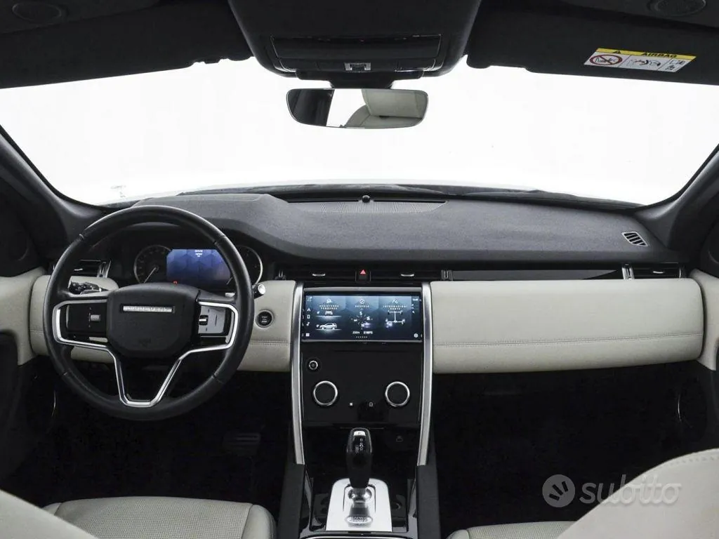 Land Rover Discovery Sport 2022 photo 4