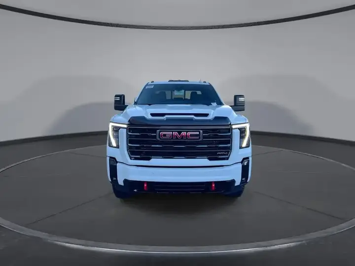 GMC Sierra 3500Hd 2026 photo 3