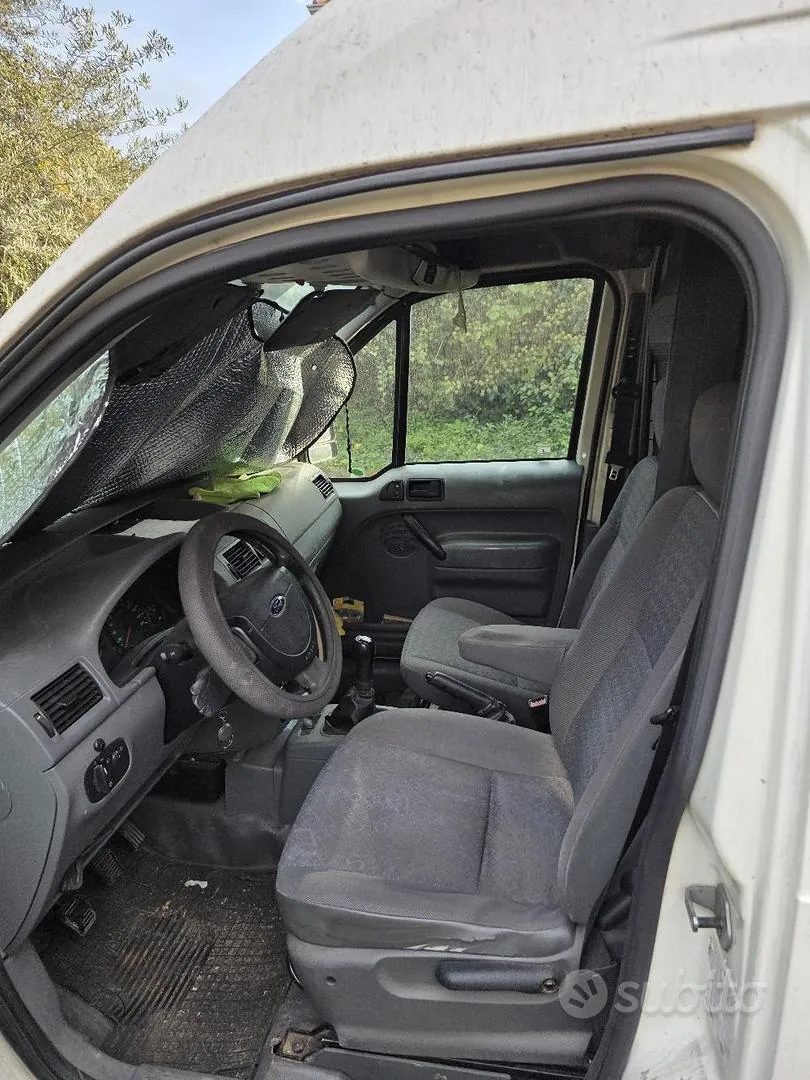 Ford Transit Connect 2005 photo 5