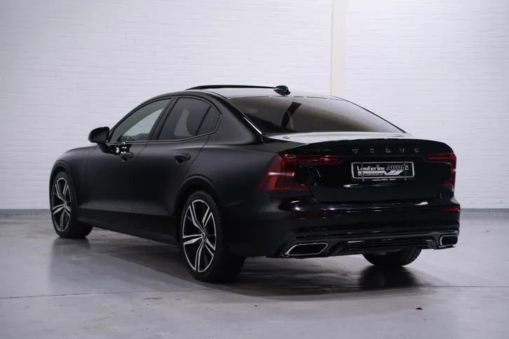Volvo S60 2021 photo 3