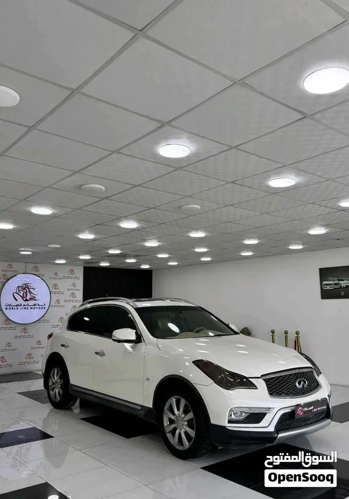 Infiniti Fx50 2016 photo 3