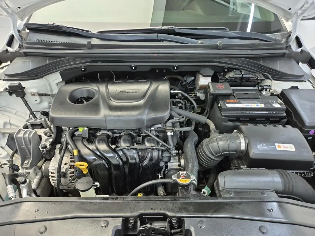 Hyundai Avante 2018 photo 5