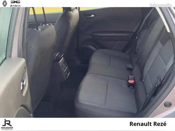 Renault Captur 2022 photo 4