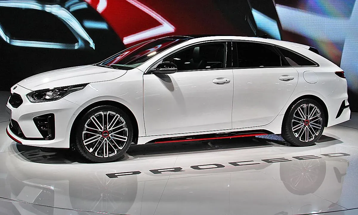 Kia Proceed