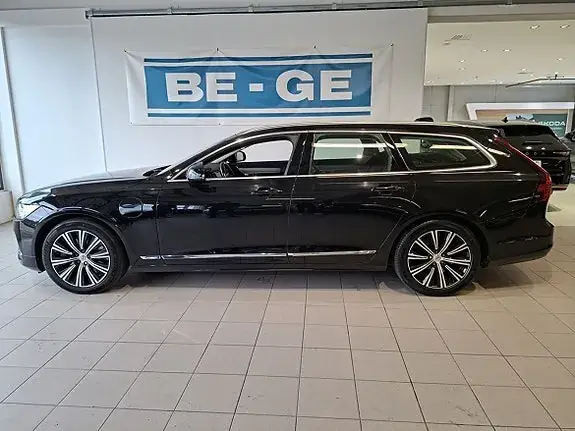 Volvo V90 2022 photo 2