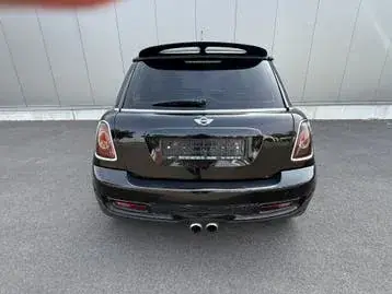 Mini Cooper S 2011 photo 3