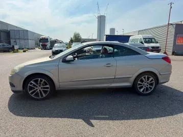 Opel Astra 2006 photo 2