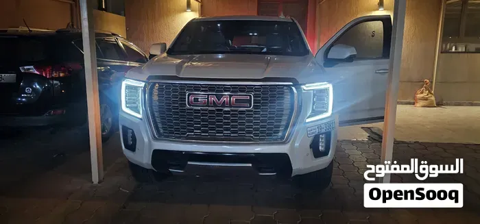 GMC Suburban
