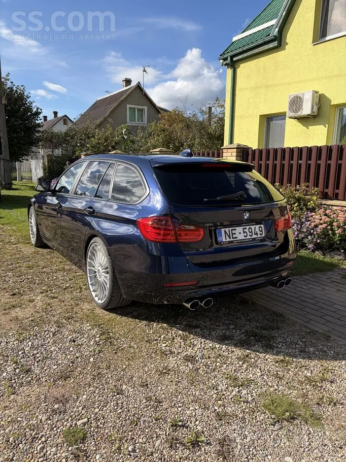 BMW 330 2014 photo 3