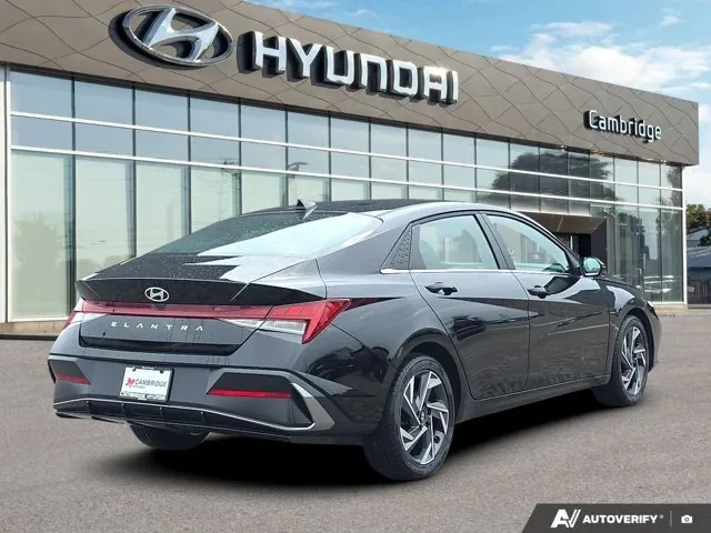 Hyundai Elantra 2025 photo 5