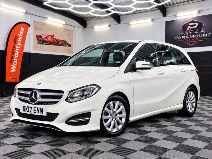 Mercedes-Benz B180 2017 photo 3