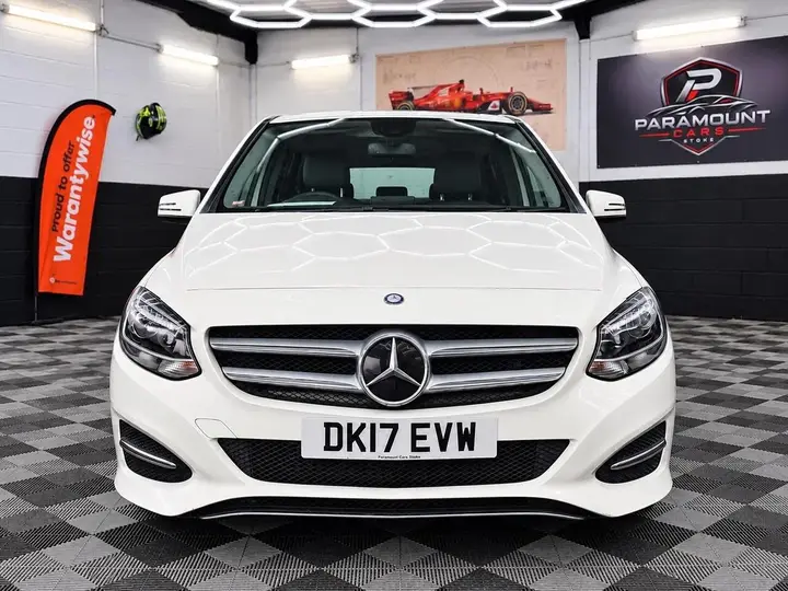 Mercedes-Benz B180 2017 photo 2