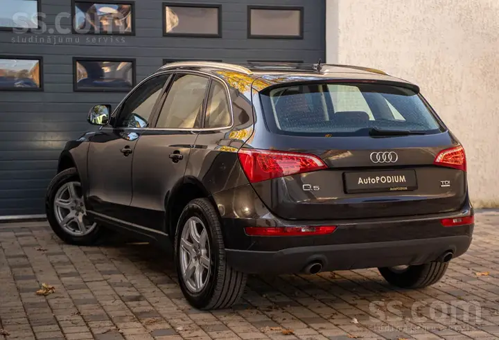 Audi Q5 2012 photo 2