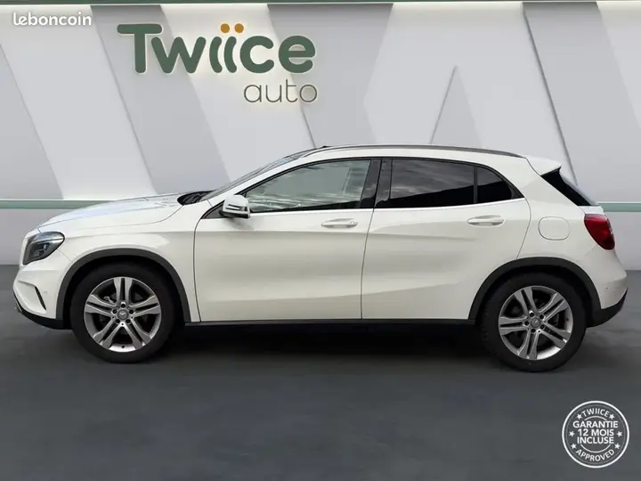 Mercedes-Benz Gla 2015 photo 2