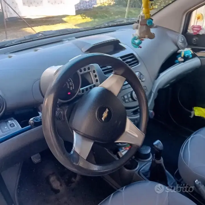Chevrolet Spark 2011 photo 4