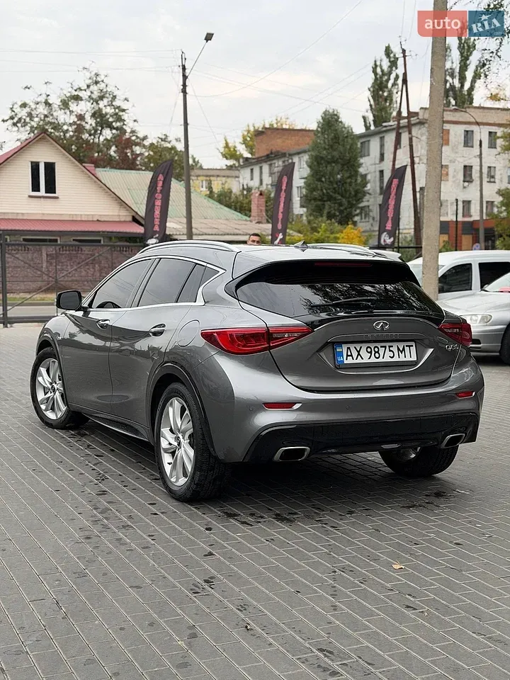 Infiniti Qx30 2016 photo 2