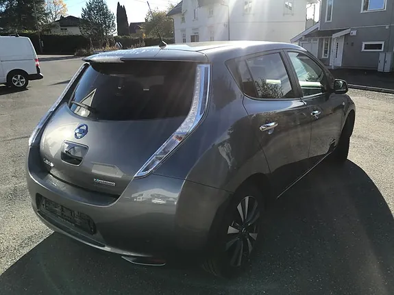 Nissan Leaf 2016 photo 4