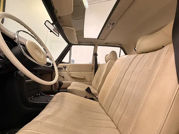 Mercedes-Benz 200 1968 photo 5