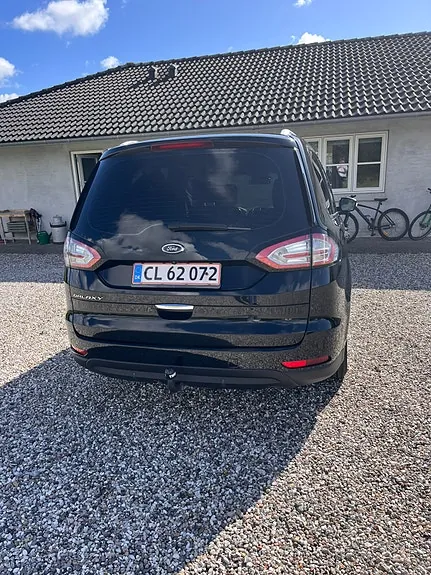 Ford Galaxy 2017 photo 3