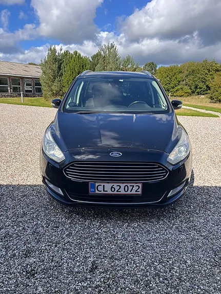 Ford Galaxy 2017 photo 2