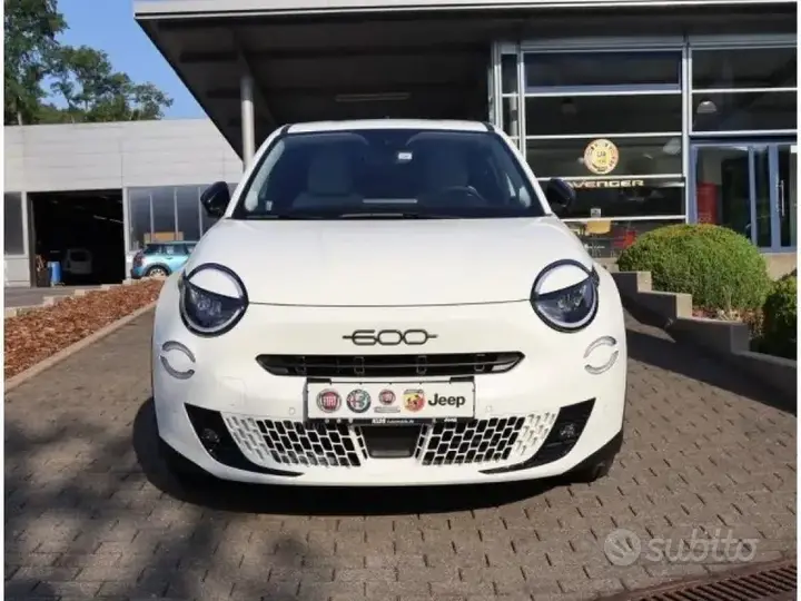 Fiat 600 2025 photo 2