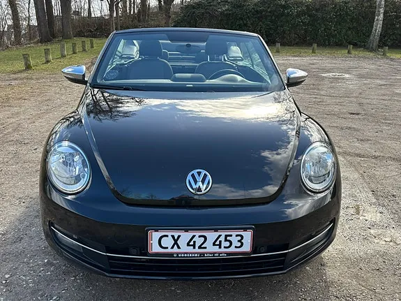 Volkswagen Beetle 2016 photo 2