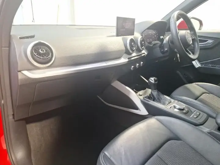 Audi Q2 2023 photo 5