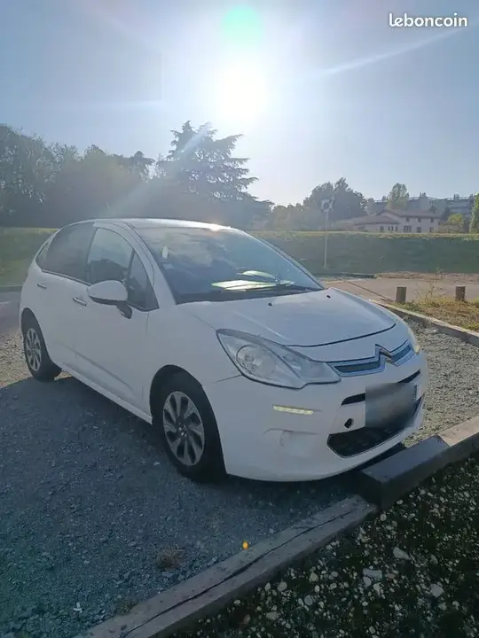 Citroen C3 2013 photo 2