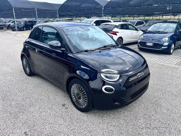 Fiat 500E Icon 2021 photo 2