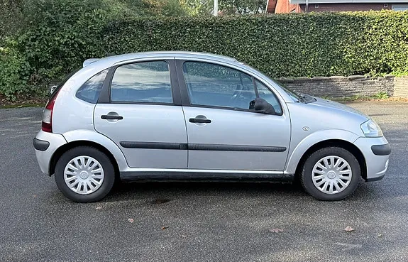 Citroen C3 2008 photo 3