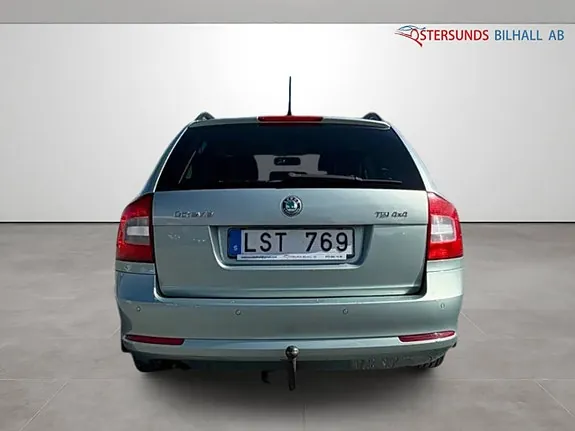 Skoda Octavia 2012 photo 5