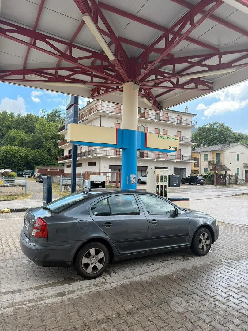 Skoda Octavia 2007 photo 3