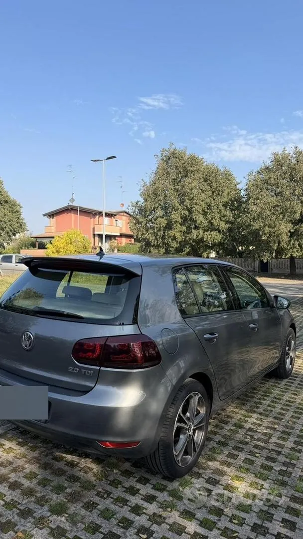 Volkswagen Golf 2012 photo 2