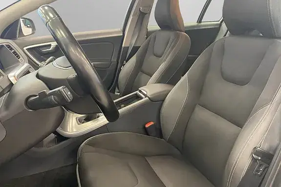 Volvo V60 2015 photo 5