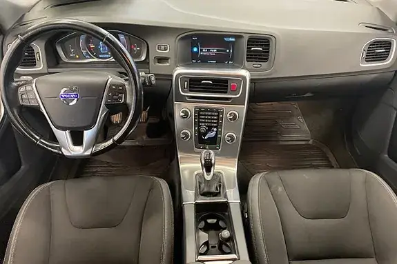 Volvo V60 2015 photo 4
