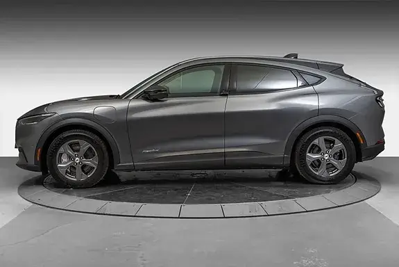 Ford Mustang Mach-E 2023 photo 2