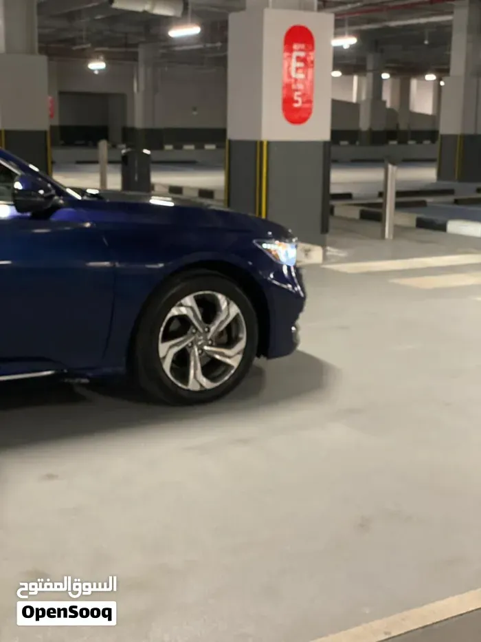 Honda Accord 2019 photo 2