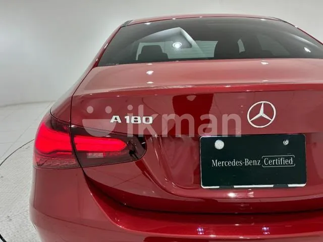 Mercedes-Benz A180 2025 photo 5