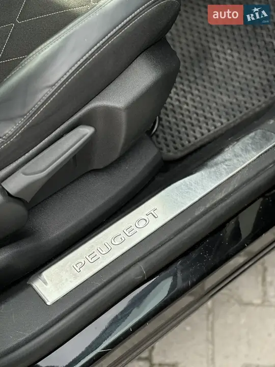 Peugeot 3008 2017 photo 3