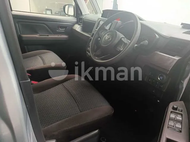 Toyota Roomy 2023 photo 3