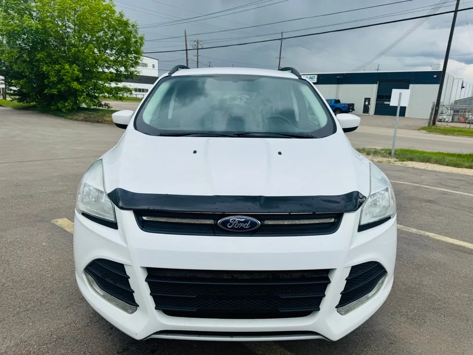 Ford Escape 2016 photo 2