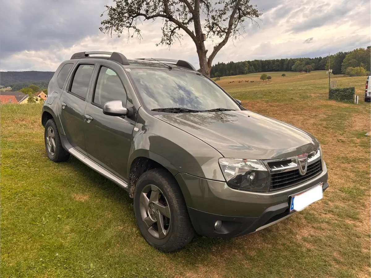 Dacia Duster 2012 photo 2