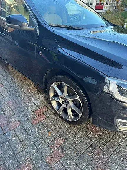 Volvo V60 2015 photo 2