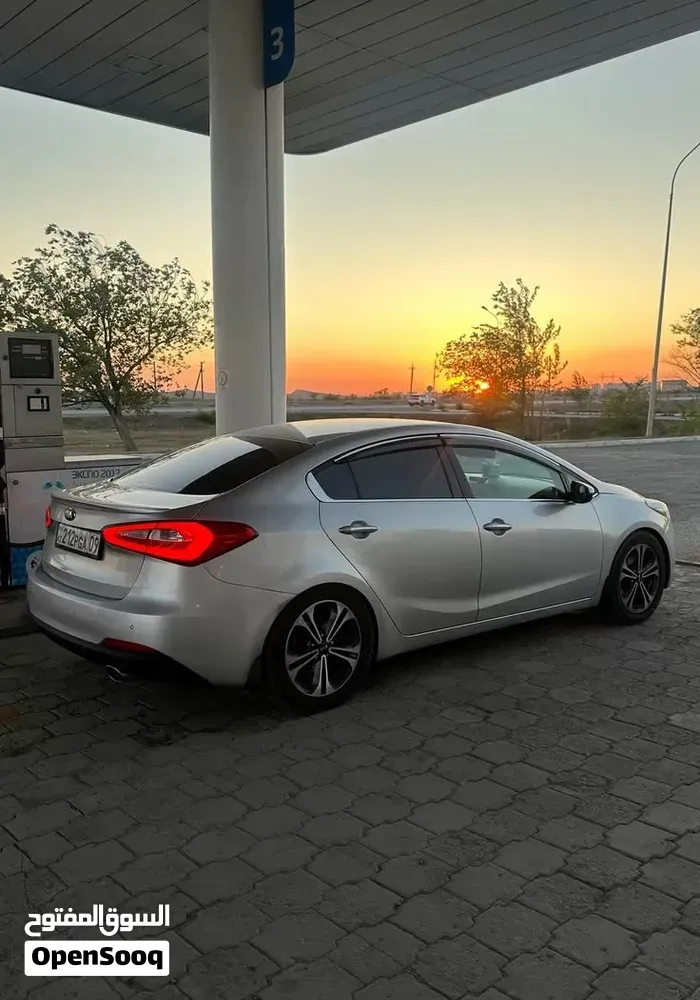 Kia Forte 2014 photo 2
