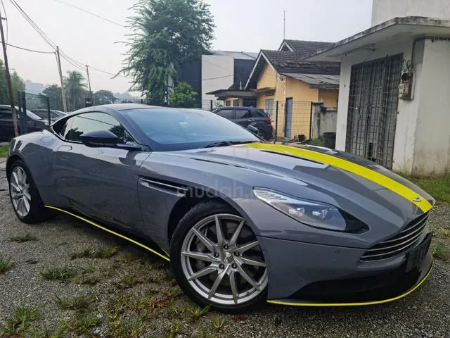 Aston Martin Db11