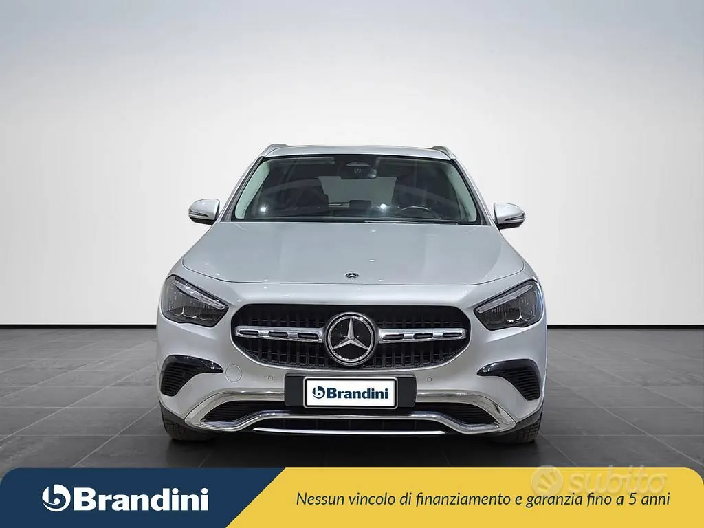 Mercedes-Benz Gla 2023 photo 3